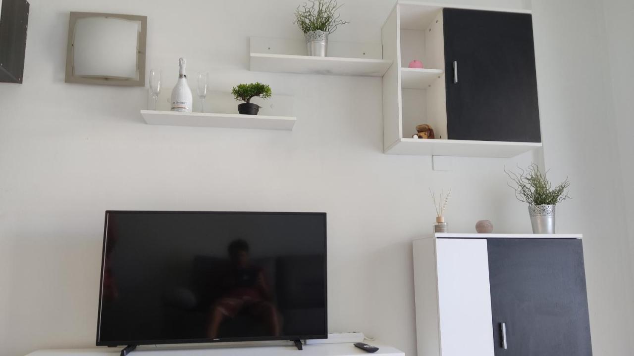 Paseo De Gracia - Lovely Studio By The Sea! Лос Кристианос Экстерьер фото